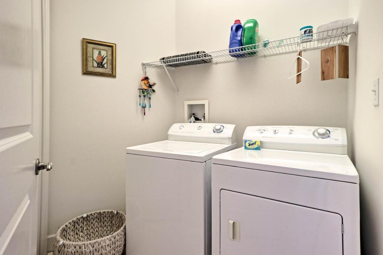 Lavish Beachfront Biloxi Condo With Pvt Patio And Pool! Esterno foto